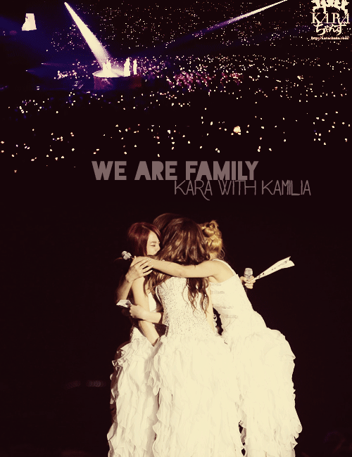 朴奎利郑妮可kara拥抱gif动图_动态图_表情包下载_soogif