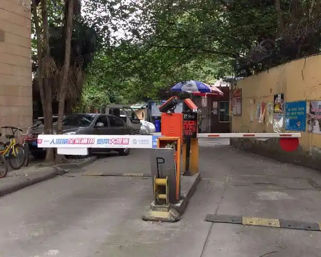 净居寺南街198号院二三环之间