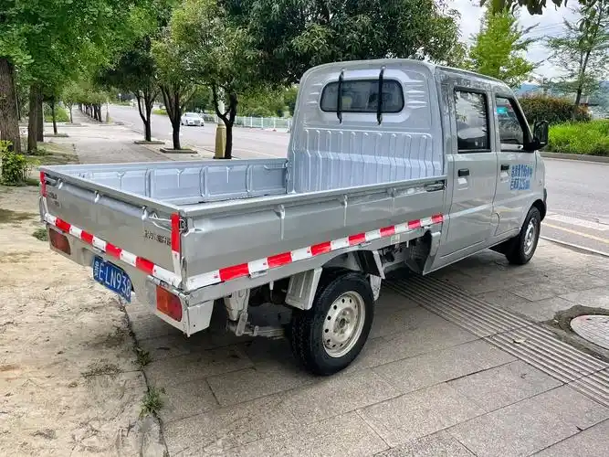 18年上户五菱荣光双排座小卡1.5排量#同城热门 #小货车  - 抖音