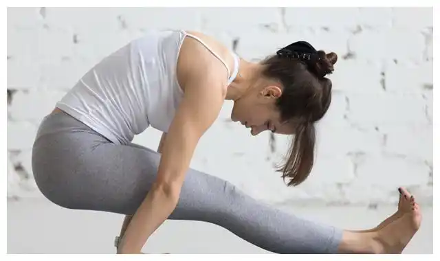 世界级超模tatsianapaulava1米8大长腿让人大饱眼福