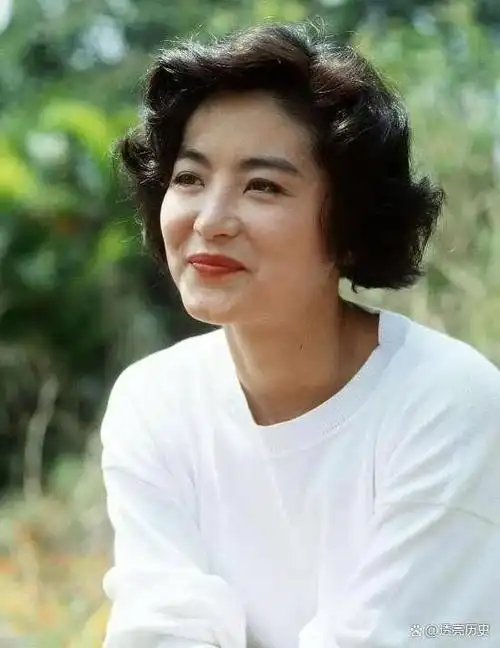 秦汉:与林青霞虐恋20年,跪求复合,如今的他,证明周润发没说错