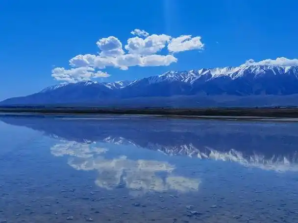 巴里坤湖风景区