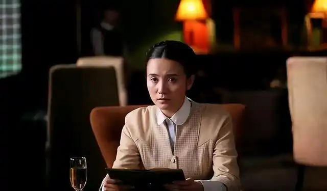 宋佳新剧里的角色和人世间里的周蓉举手投足之间几乎一模一样