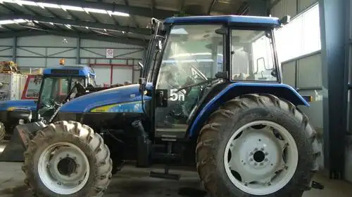 出售纽荷兰804拖拉机