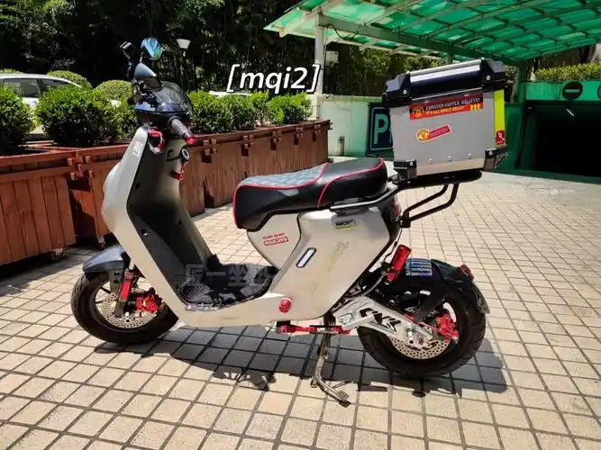 小牛mqi2改装复古黑红系一体座