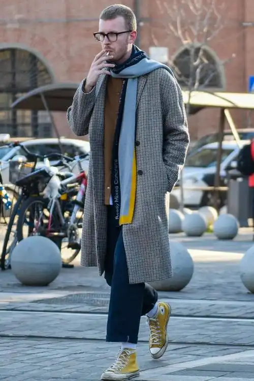 匡威只适合学生党?时尚大叔也能穿出时髦范,造型魅力十足