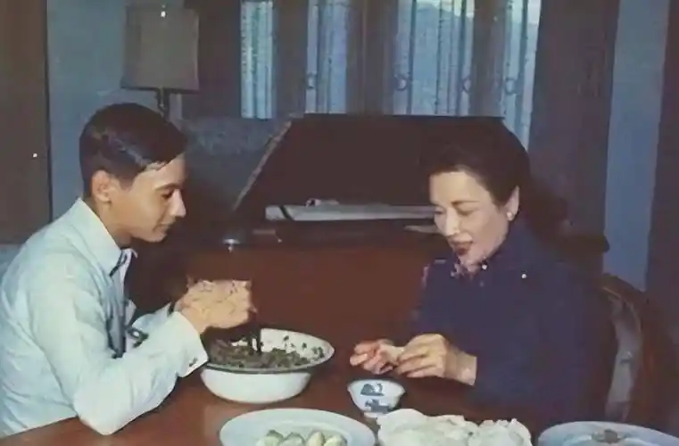 蒋介石之孙要入加拿大国籍,宋美龄表示绝对赞成,但有1个要求_蒋孝勇