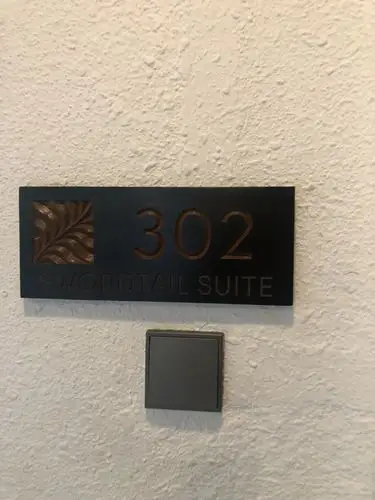 69 东南亚酒店 69 查看内容  套房名字叫swordtail suite,房号302