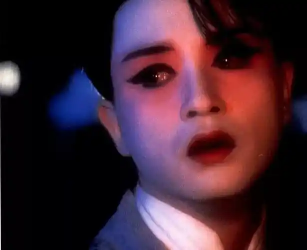 张国荣你让全世界都哭了可我却只记住了你的笑