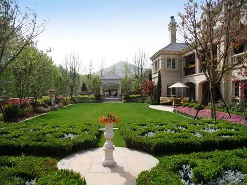 绿城玫瑰园图片_绿城玫瑰园实景图(青岛链家新房)