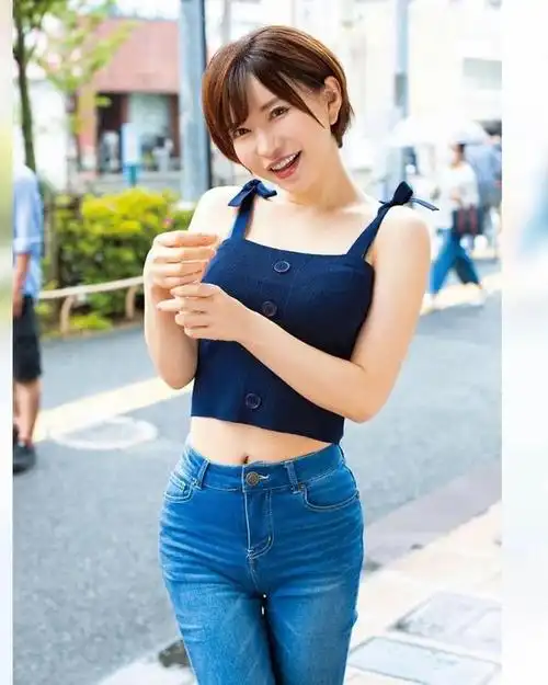 艾薇界富婆里美尤利娅16年坚持创作收入过亿神秘财源曝光