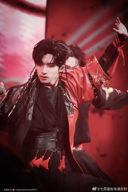 严浩翔刀马旦舞台