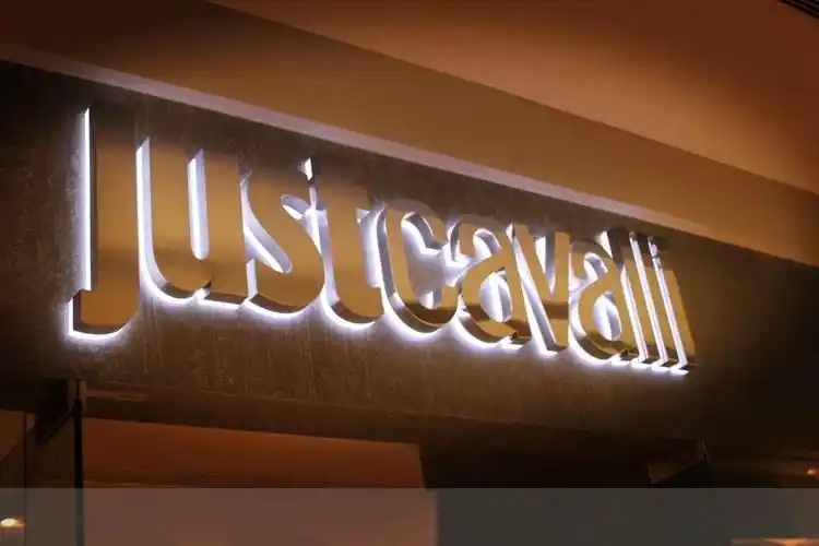 陕西大师兄企业营销策划有限公司 产品展厅 >不锈钢背发光字烤漆背光