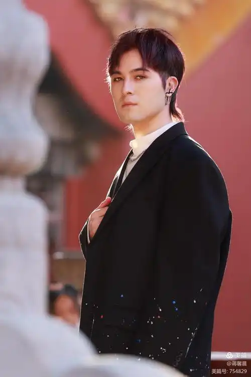 其它 时尚在故宫 写美篇出镜:影视剧演员—迪力亚 地点:故宫 摄影:蒋