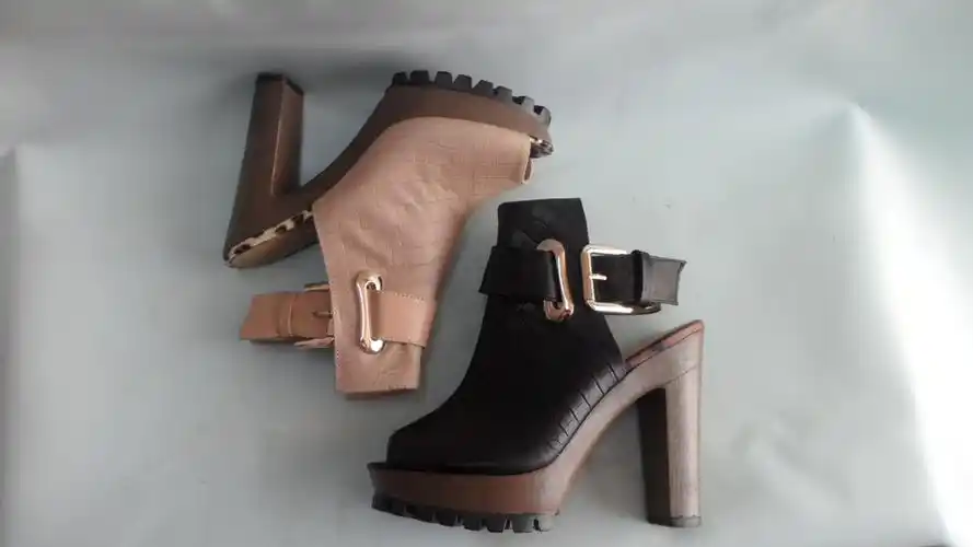 程奕女士皮鞋鱼嘴鞋