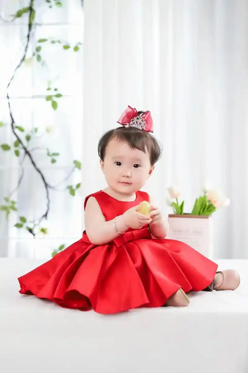 小宝宝一岁照片 - 抖音