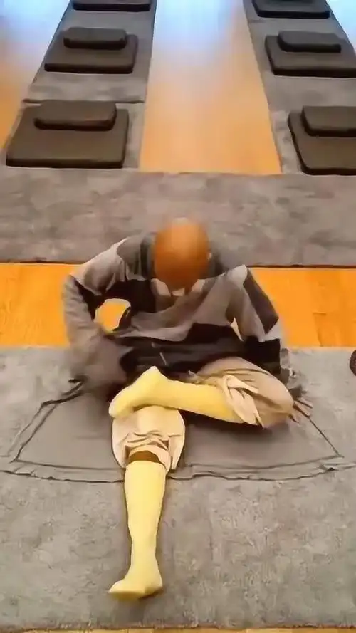 少林寺的高僧原来是这样打坐的没点真功夫做不到啊