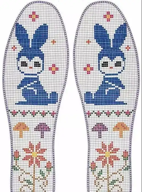 不同的十字绣鞋垫图有不同的象征意义,它传递的是一种祝福和情怀.