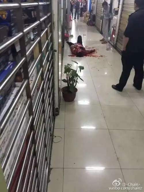 武汉一电脑城发生惨烈凶杀案_高清图集_新浪网