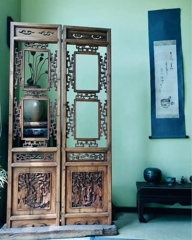 老窗格 老花窗.它不是窗,不是隔断,它饱含着中国传统手工木雕 - 抖音