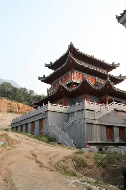无锡长安suv联盟自驾游重建中的蓟县盘山北少林寺