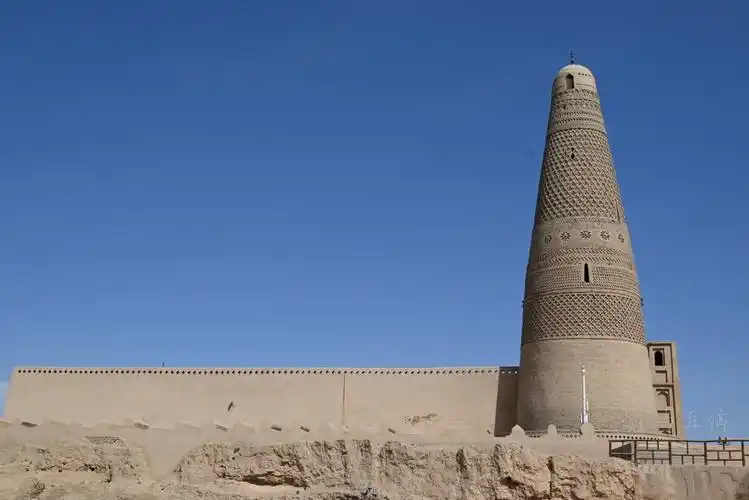 新疆一古建筑,为当地建筑史上的奇葩,背后意义重大结构奇特