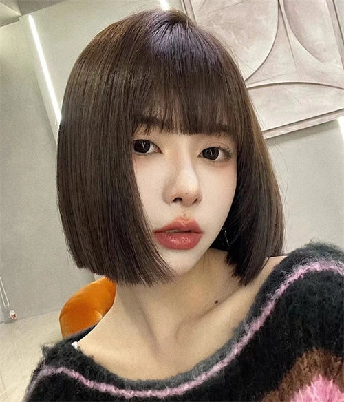 韩式一刀切短发波波头,免打理又飘逸的栗色短发,看起来温柔又带着几