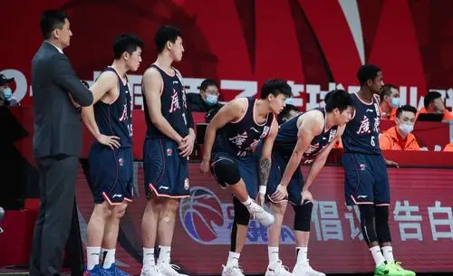 浅谈广东男篮"三大后卫",小球时代,后卫才是篮球场上的核心