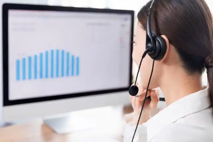 电商平台客服机器人功能设计与实现研究