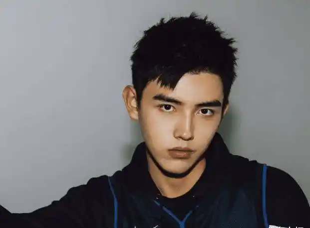 陈雨昂_小伙伴_陈飞宇