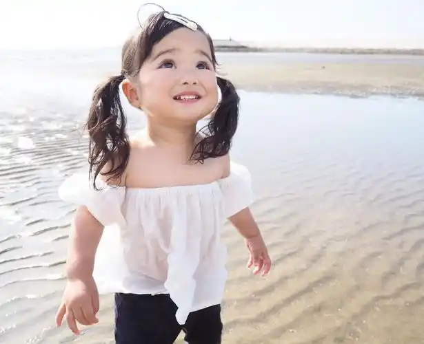 丫头,你笑起来真好看!