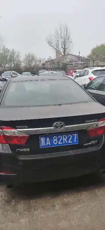 拍卖成功!黑龙江省哈尔滨市一辆车牌黑a82r27号丰田凯美瑞牌汽车