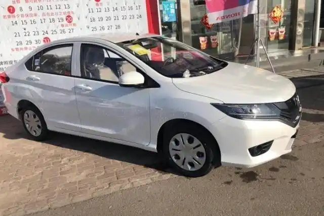 这款自动挡本田哥瑞花了8万,总算是知道,为何买发动机送车了