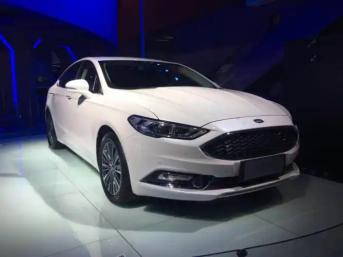 2017广州车展:蒙迪欧插电式混动亮相