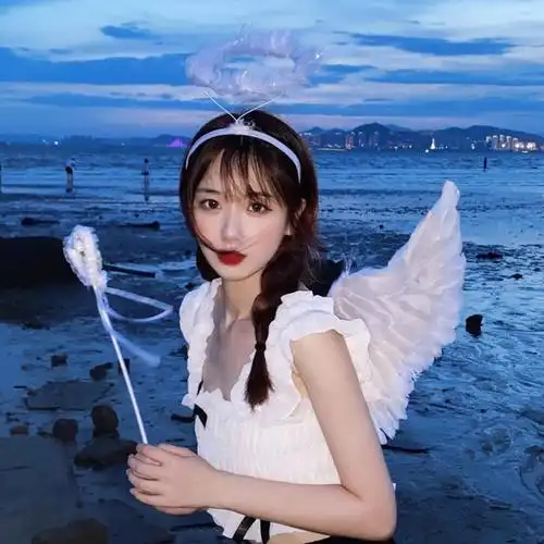 "夏天适合蓝色"女生头像/dt小林樱奈