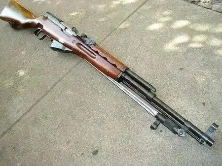 世界名枪巅峰轻步兵们使用的巅峰轻武器国产56式半自动步枪