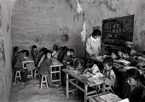 一位用照片改变贫困山区孩子们命运的摄影家