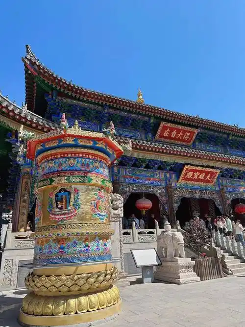 五台山代点灯祈福:为家人朋友寄寓平安幸福