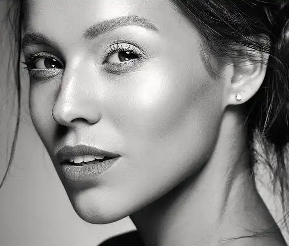 黑白人像美容女性人物人像半身漂亮亚洲女人人物特写