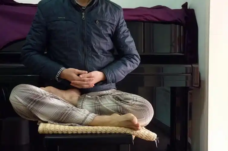 盘腿的一些个人看法 - 经验分享 - 李少波真气运行学术论坛 - powered