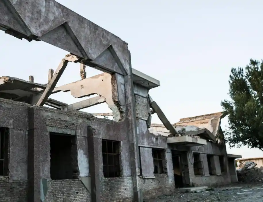 甘肃这处无人小镇,荒废30年无人问津,却因一部电影成网红景点-看点快