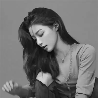 有韵味的熟女女生头像高级质感有品位的头像女