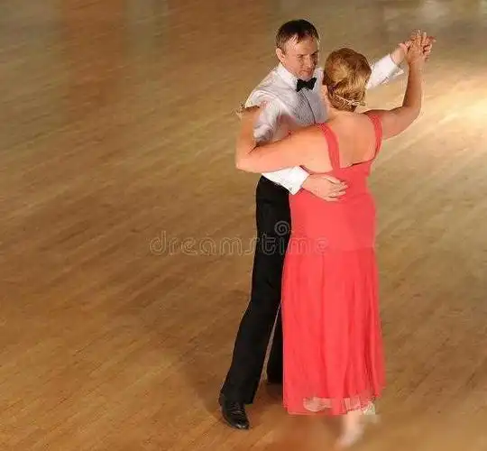 舞池|舞蹈|阿花|华尔兹_网易订阅