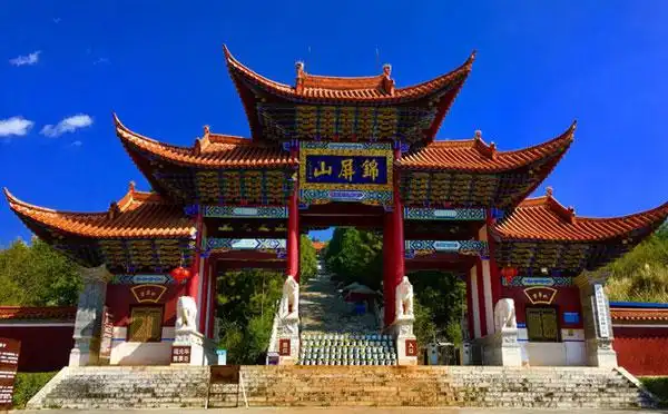 云南弥勒市旅游景点-诚智团建