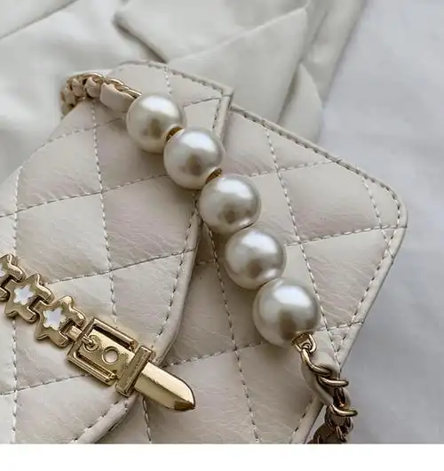 fenghou今年流行珍珠链条斜挎小包包2021新款潮夏天女网红质感单肩包