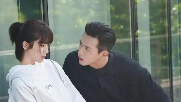 杨紫和李现官宣二搭继亲爱的热爱的之后国色芳华来了