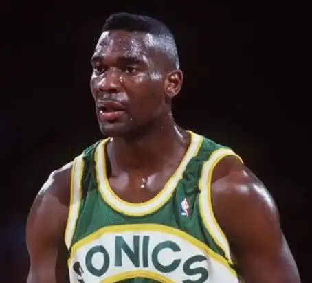 肖恩坎普nba战绩肖恩坎普nba水平