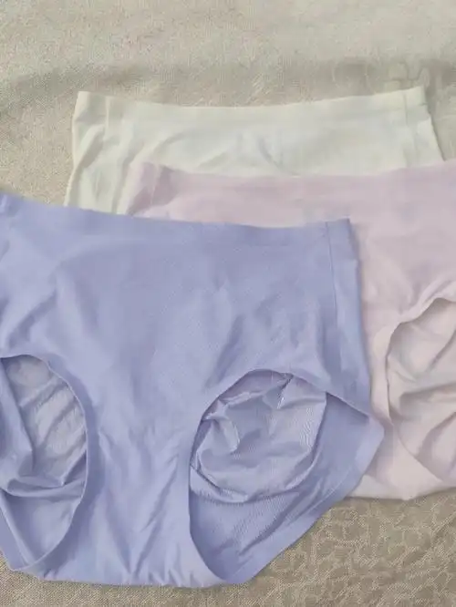 第一次穿无痕内裤想焊死在身上