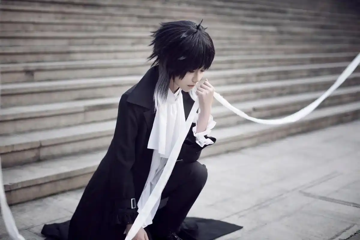 「文豪野犬芥川龙之介cos」 "我觉得,太宰先生早就认同你了"