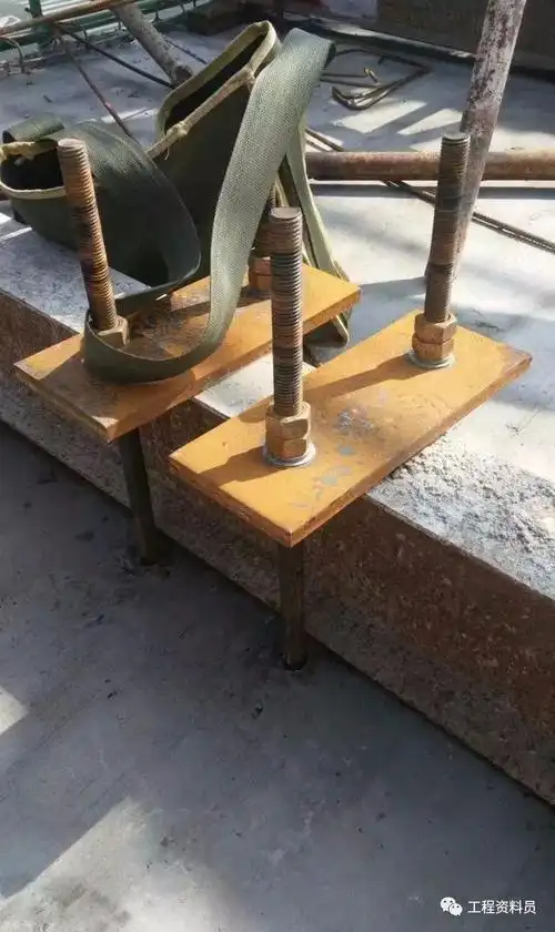 分享悬挑脚手架工字钢刷漆资料下载